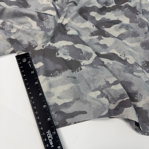 Fabletics The Fundamental Short Mens Size L Gray Camo Lined Athleisure Gym - Picture 9 of 9